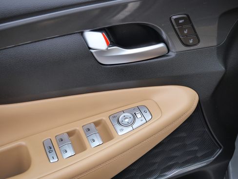 Certified 2023 Hyundai Santa Fe Calligraphy image 19