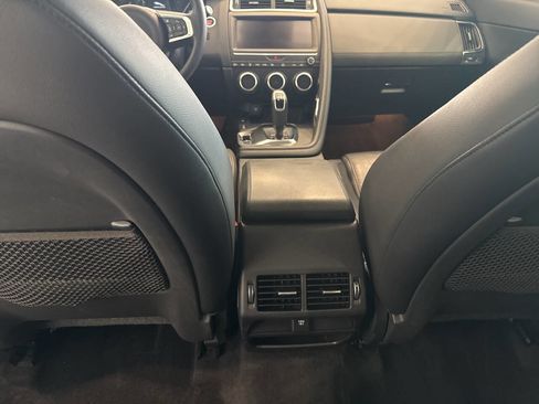 Used 2019 Jaguar E-PACE S image 34
