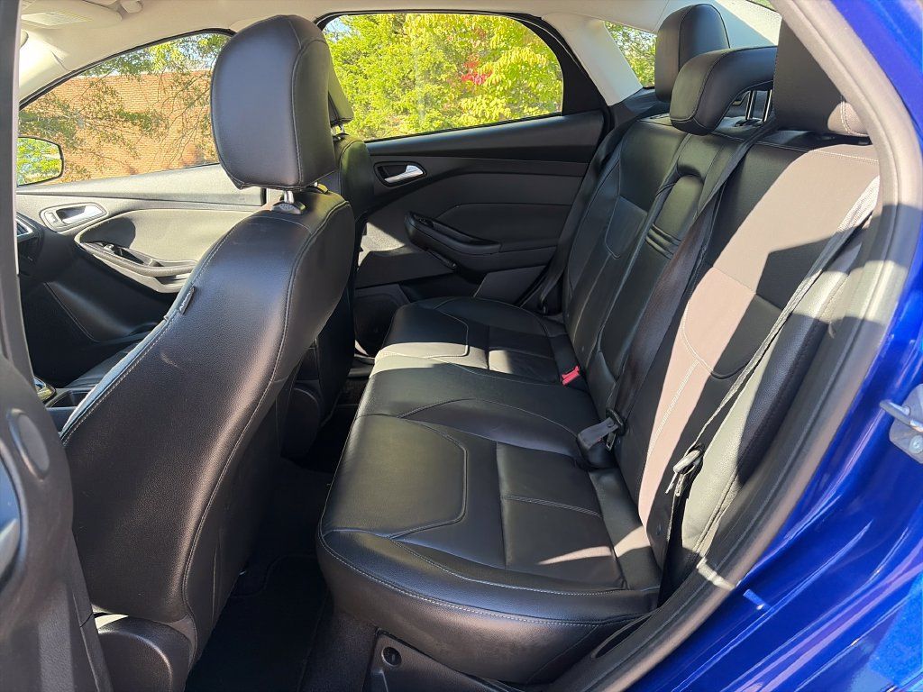 Used 2015 Ford Focus Titanium FWD image 24