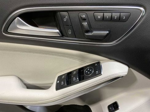 Used 2014 Mercedes-Benz CLA 250 CLA 250 image 23