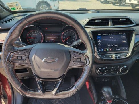 Used 2023 Chevrolet TrailBlazer RS w/ Sun and Liftgate Package FWD image 15