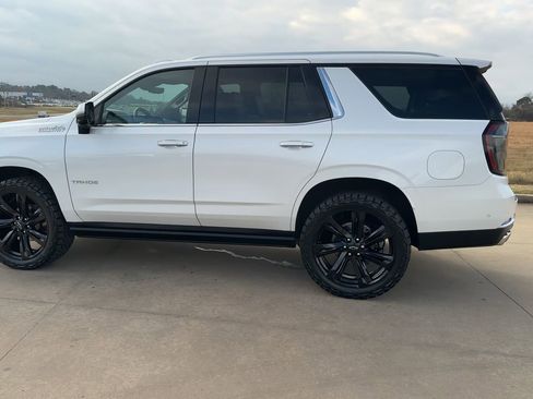 Used 2025 Chevrolet Tahoe High Country image 6