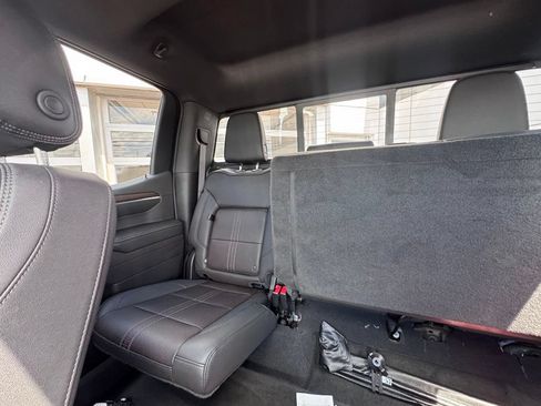 Used 2023 Chevrolet Silverado 1500 High Country w/ Technology Package AWD/4WD image 21