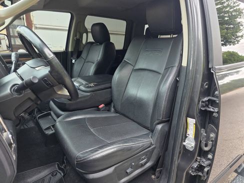 Used 2018 RAM 2500 Laramie w/ Sport Appearance Group AWD/4WD image 14