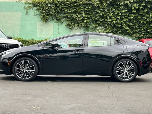 Used 2024 Toyota Prius Limited w/ Limited Premium Package FWD image 7