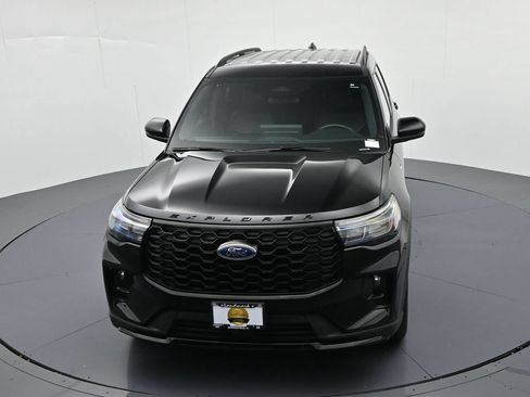 Used 2025 Ford Explorer ST-Line AWD/4WD image 18
