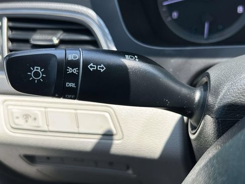 Used 2017 Hyundai Sonata SE FWD image 23