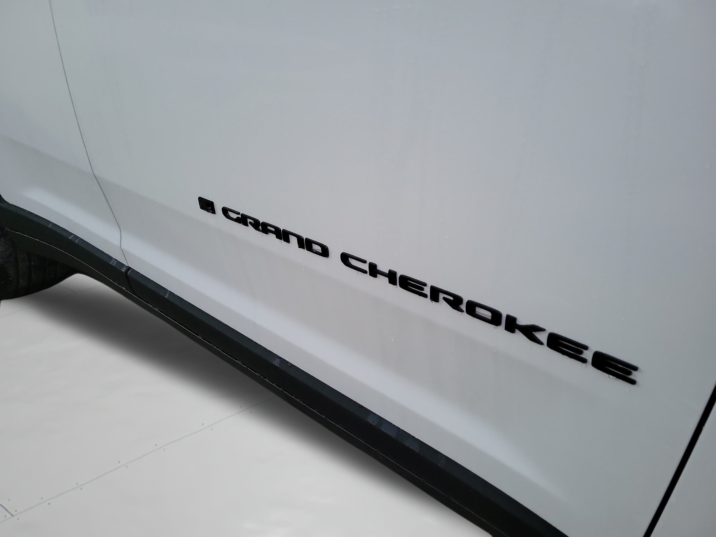 New 2027 Jeep Grand Cherokee Limited w/ Limited Altitude Package RWD image 28