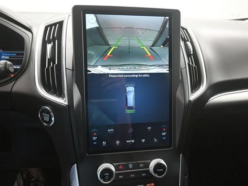 Certified 2024 Ford Edge Titanium AWD/4WD image 4