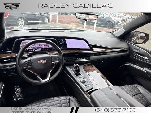 Used 2022 Cadillac Escalade Sport Platinum image 16