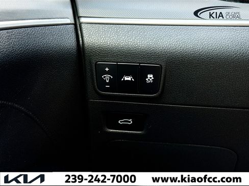 Used 2022 Kia K5 LXS image 31