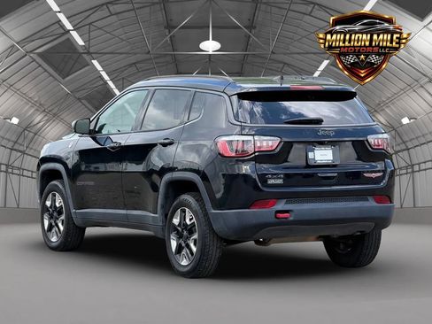 Used 2018 Jeep Compass Trailhawk w/ Leather Interior Group AWD/4WD image 10