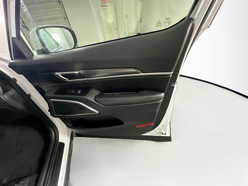 Used 2025 Kia Telluride S image 33