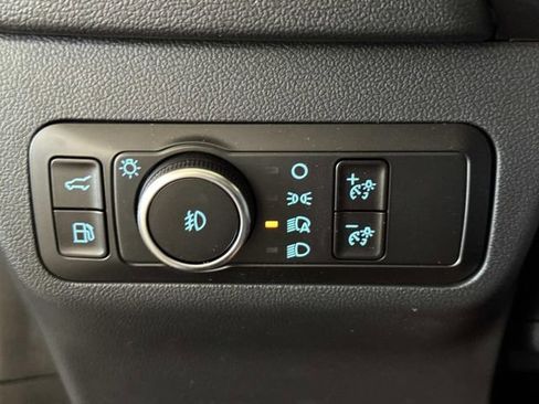 Used 2025 Ford Escape SE image 26