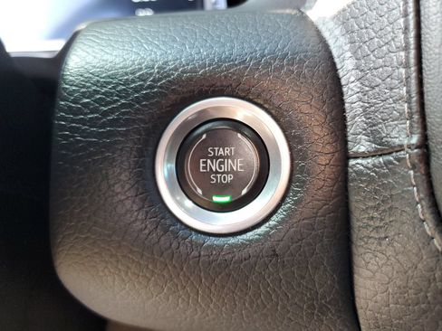 Used 2022 GMC Yukon Denali AWD/4WD image 24