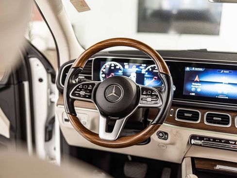 Used 2022 Mercedes-Benz GLE 450 4MATIC w/ Revised AMG Line Exterior image 38