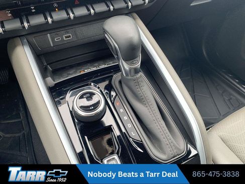 Used 2025 Chevrolet Colorado ZR2 w/ Technology Package AWD/4WD image 21