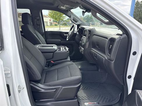 Used 2025 Chevrolet Silverado 1500 Custom Trail Boss w/ Turbomax Blackout Package AWD/4WD image 62