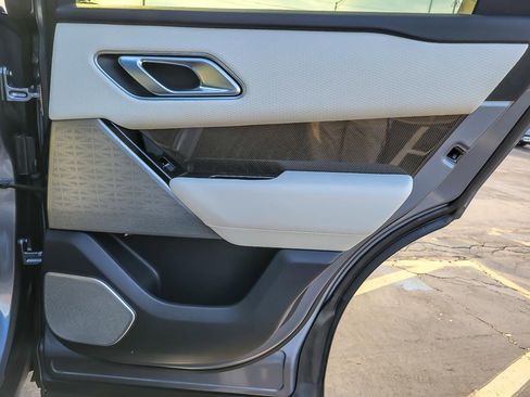 Used 2023 Land Rover Range Rover Velar HST image 21