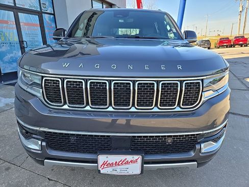 Used 2024 Jeep Wagoneer Series II image 17
