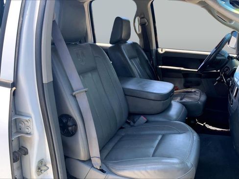 Used 2008 Dodge Ram 1500 Truck Laramie AWD/4WD image 8