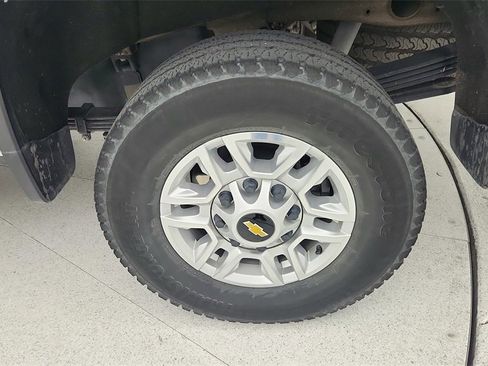 Used 2022 Chevrolet Silverado 2500 LT w/ Convenience Package image 28