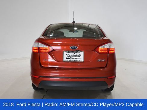 Used 2018 Ford Fiesta SE image 5