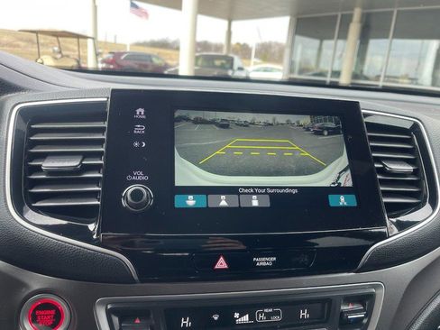 Used 2022 Honda Pilot Sport image 32
