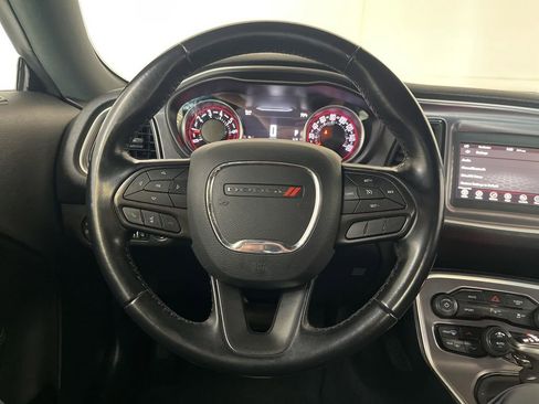 Used 2021 Dodge Challenger SXT w/ Driver Convenience Group RWD image 23