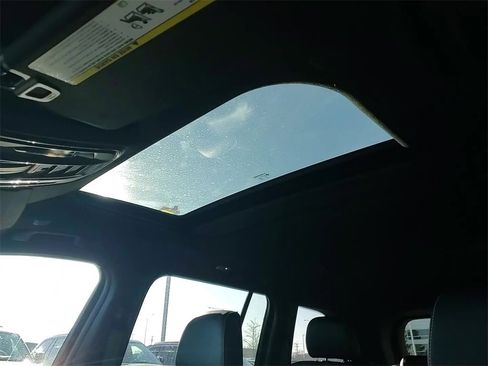 New 2025 Jeep Grand Cherokee Altitude image 20