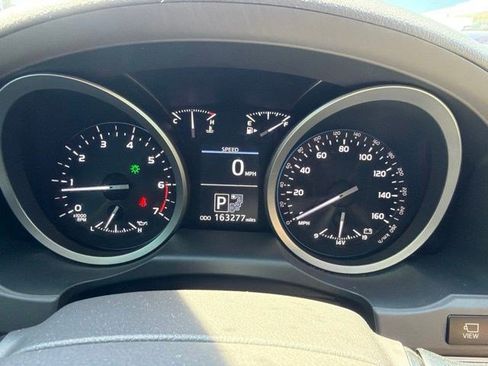 Used 2013 Toyota Land Cruiser AWD/4WD image 16