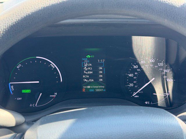 Used 2023 Toyota Sienna LE FWD image 25