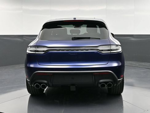 Certified 2026 Porsche Macan AWD/4WD image 7