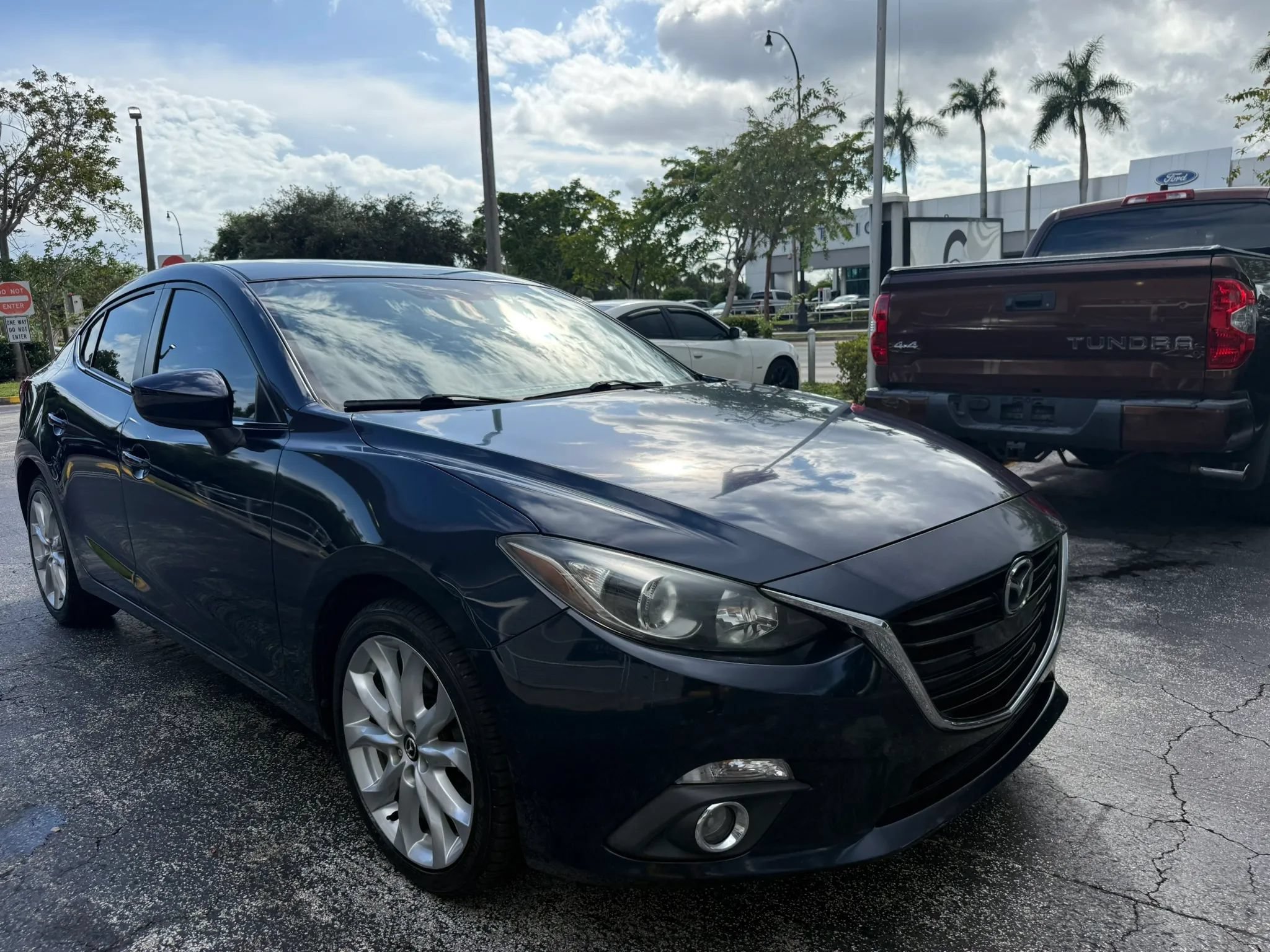 Used 2016 MAZDA MAZDA3 s Touring FWD image 3