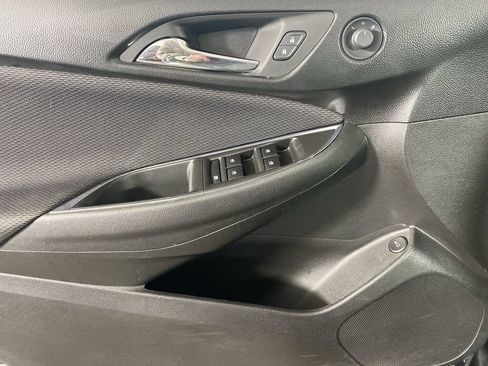 Used 2017 Chevrolet Cruze LT w/ Convenience Package image 22