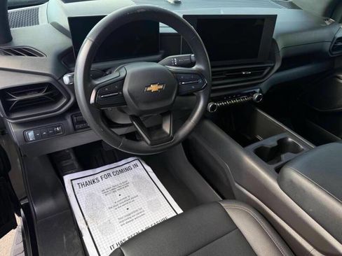 Used 2024 Chevrolet Silverado EV W/T image 15