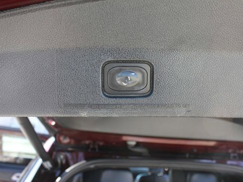 Used 2018 Ford Explorer Platinum image 49