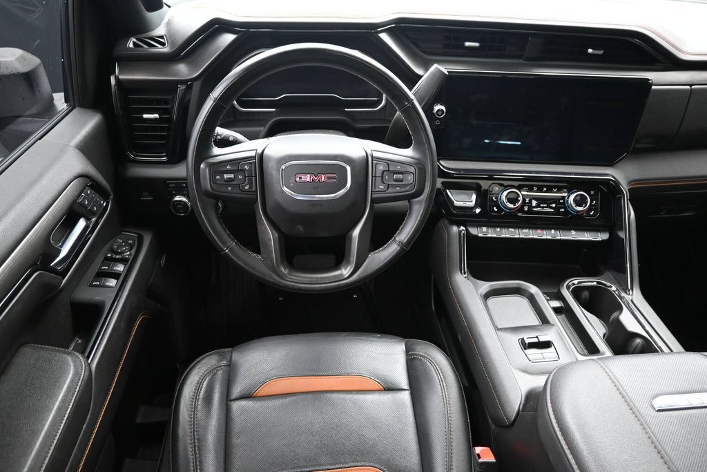 Used 2024 GMC Sierra 2500 AT4 w/ AT4 Premium Plus Package AWD/4WD image 4