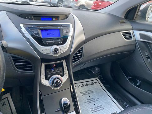 Used 2011 Hyundai Elantra Limited image 15