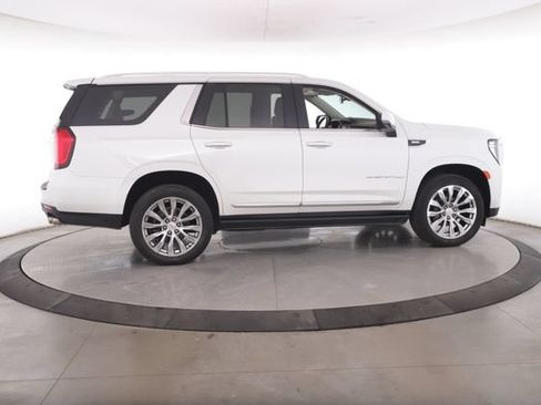 Used 2024 GMC Yukon Denali AWD/4WD image 11