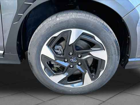 Used 2024 Subaru Crosstrek 2.5i Limited AWD/4WD image 11