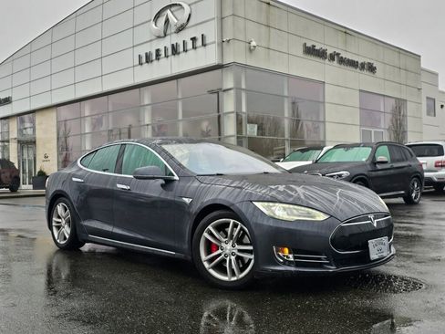 Used 2015 Tesla Model S P85D image 2