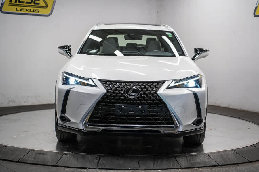 Used 2023 Lexus UX 250h FWD w/ Accessory Package (Z2) image 9