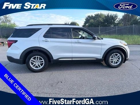 Used 2025 Ford Explorer Active w/ Active Comfort Package RWD image 2