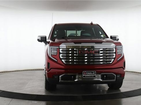 Used 2023 GMC Sierra 1500 Denali w/ Technology Package AWD/4WD image 12