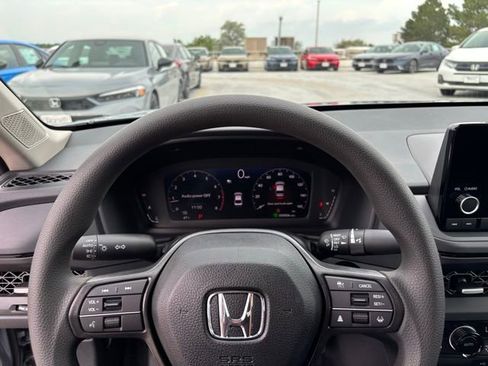 New 2025 Honda Accord SE image 27