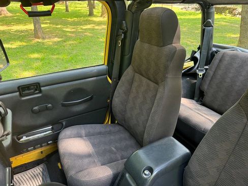 Used 2003 Jeep Wrangler X AWD/4WD image 82