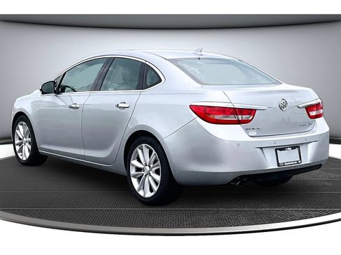 Used 2012 Buick Verano Convenience FWD image 18
