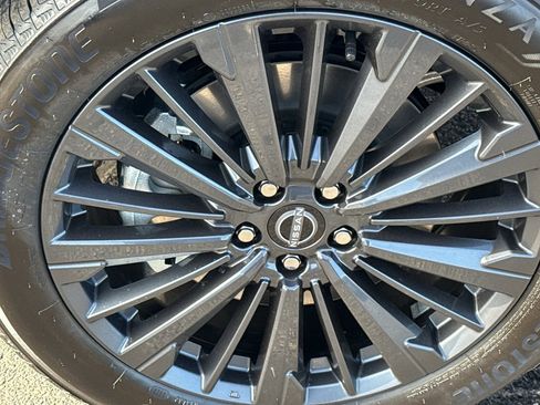 New 2026 Nissan Pathfinder SL image 9