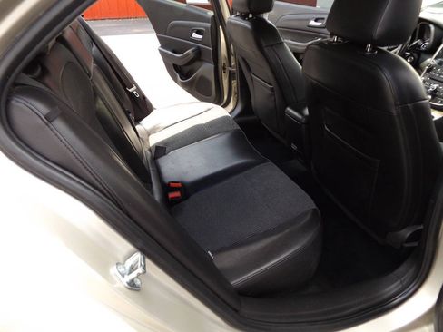 Used 2015 Chevrolet Malibu LT FWD image 21
